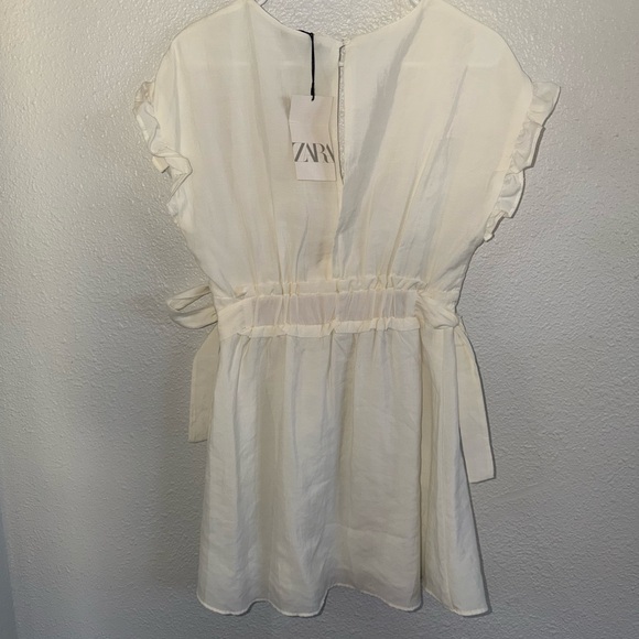 Zara Cream Ruffle Sleeve Mini Dress - Picture 2 of 2
